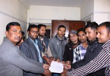 बन्द अवधिको जरिवाना नलिन यातायात कार्यालयमा युवा गठबन्धनले बुझायो ज्ञापन पत्र