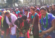 विरोध सभामा जुट्यो हजारौं थारु (फोटो फिचर)