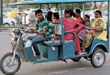 इ रिक्सा व्यवस्थित बनाउन टेम्पो संघको माग