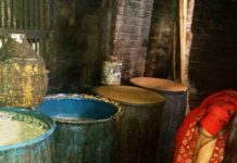 प्रहरीकै संरक्षणमा जनकपुरधाममा रक्सी भित्रिदै