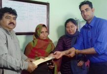 मृतक मौलाना कि पत्नीलाई थर्ड एलायन्सद्धारा आर्थिक सहयोग
