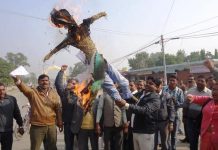 कपिलवस्तुमा केपी ओलीको पुतला दहन