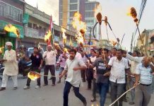 मधेशमा मसाल जुलुस प्रदर्शन, दुई गतेसम्म मधेश बन्द