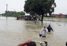 वाढीले जलमग्न सिरहा सयौं घर डुवानमा