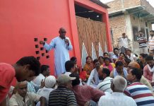 पढ्नुस् के भन्दै भोट माग्दैछ्न जनकपुरका मेयर उम्मेदवार लाल किशोर