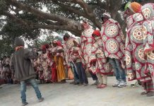 सिरहाको कर्जन्हामा रहाको मुसहर बस्तीमा कमबल वितरण