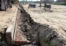 सिरहा नगरभित्रको नालामा न्वारन भन्दा पहिला नाला भत्कियो