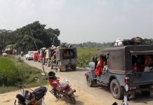 भारतीय सवारी चालकले गरे हंगामा : तीन घण्टा रोकिए नेपाली सवारी र यात्रु