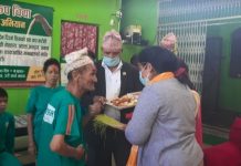 कोरोनाकालमा मन्त्रीको दशैं