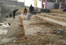 छठपर्वको समापन पश्चात स्थानिय युवाहरू द्वारा दुधमती नदीको सरसफाई सम्पन्न