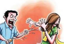 धनुषामा एसिड आक्रमणमा बाट घाइते भएकी आरती साह अदालती बयान अस्पतालमै गर्ने व्यवस्था मिलाउन माग गरेकी छिन् धनुषा