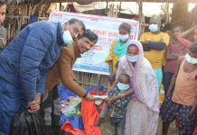 बिदेशमै ज्यान गुमाएका मुखिया परिवारलाई ‘मधेशी युवा एकता सेवा समाज’ संस्थाले २५ हजार नगद खाधन सामग्री बितरण