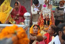 जनकपुरधामः तस्बीरमा विवाह पञ्मी मटकाेर