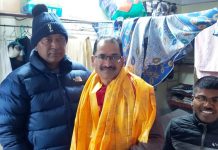 ओली सरकारका मन्त्रीले विप्लवका नेतालाई जेलमै भेटे