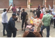 जनकपुरमा नागरिकता अध्यादेशको विरोध गर्ने पाँच नेताको पुत्ला दहनमा केहीबेर प्रहरीसँग धक्कामुक्का