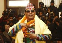 रेशम चौधरीले कारागारबाटै फोन गरेर भने – म उपेन्द्र पक्षमा छु रेशम चौधरी