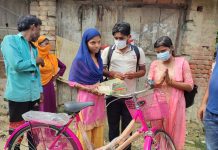भारतिय चेली भन्दै साइकल नपाएपछि “जिल्ला युवासञ्जाल धनुषा” द्वारा लाडलीलाई साइक हस्तान्तरण
