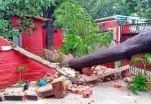 लगातारको वर्षाका कारण मन्त्रीको निवास भत्कियो