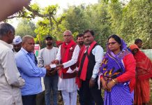 चुनावको मुखमा एमालेका सयौं जना जनमतमा प्रवेश